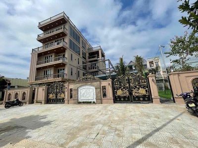 Аренда · 8 комн. · 750 м² · Quận Sơn Trà, ул. Hoàng Sa