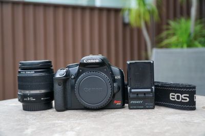 Canon 450D + lens kit 18-55