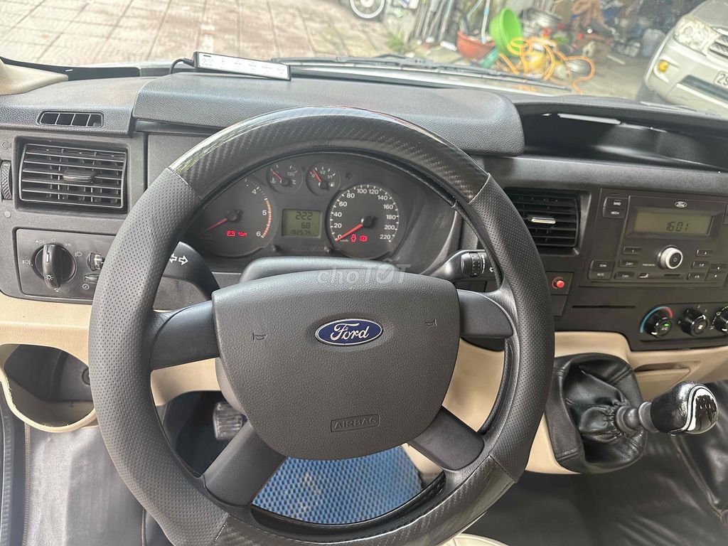 Ford Transit 2017 - 16c Luxury - 19000 km. Mua bán Ô tô tại Quận Long Biên Hà Nội được đăng bởi Nguyễn Văn Tuấn hình 12