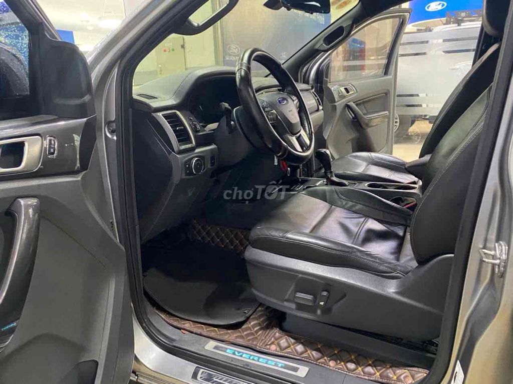 Ford Everest 2016 Titanium 2.2L 4x2 AT - 84000 km. Mua bán Ô tô tại Quận 8 Tp Hồ Chí Minh được đăng bởi Mr Huy Sài Gòn Ford hình 9