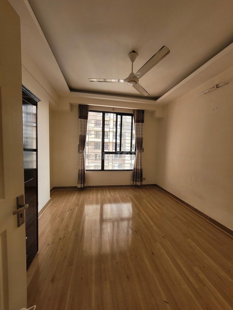 Квартира с 2 спальнями (90 м²)