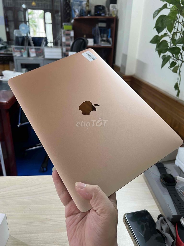 MacBook Air M1 8GB RAM 256GB SSD gold đẹp keng