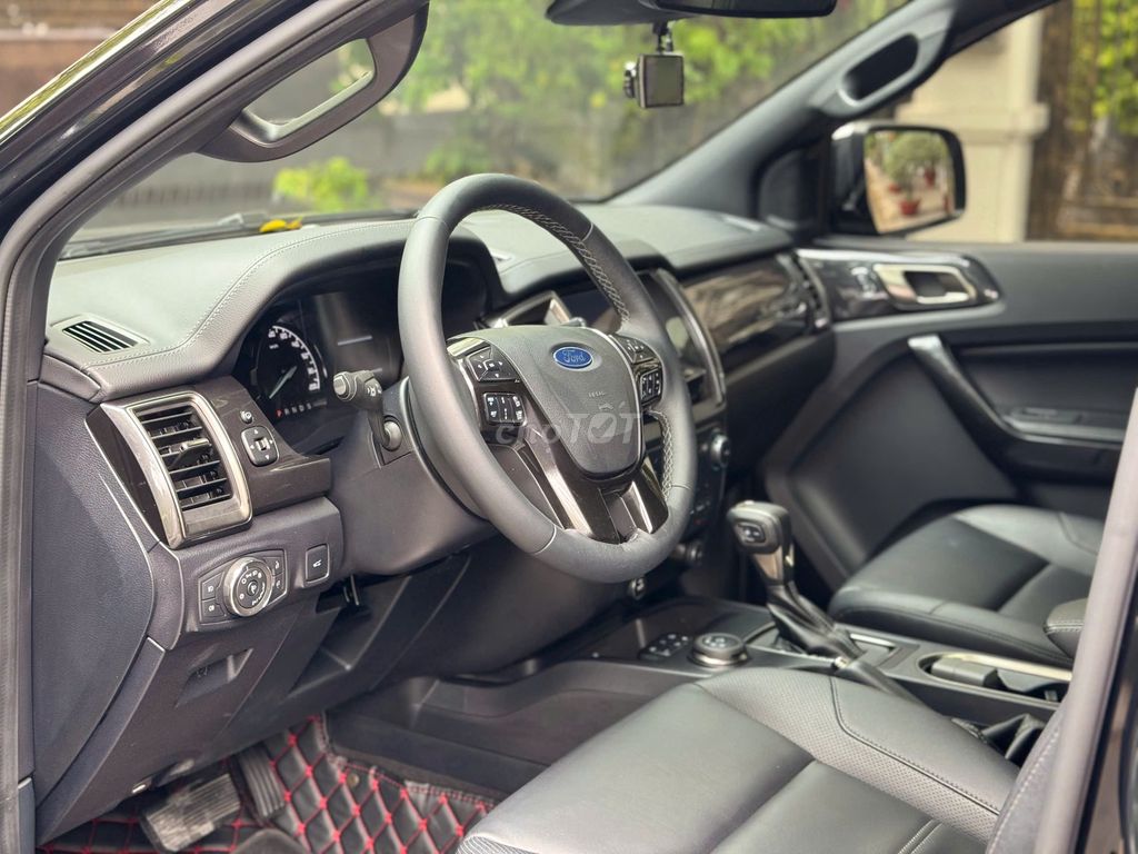 SIÊU CỌP FORD EVEREST 2022 4x4AT NGUYÊN ZIN. Mua bán Ô tô tại Quận Gò Vấp Tp Hồ Chí Minh được đăng bởi Chợ Xe Ô Tô 362 Xe Chất uy Tín hình 10