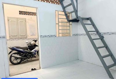 nhà trọ 1 trệt 1 lầu ở phạm văn đồng ốp gạch