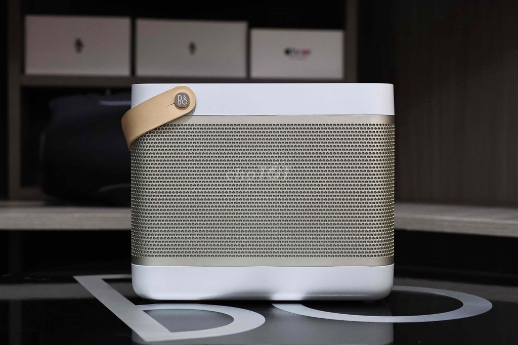 Loa Bluetooth Bang & Olufsen Beolit 15 vàng. Mua bán Tivi, Âm thanh tại Huyện Trảng Bom Đồng Nai được đăng bởi Vinh Báo Đồng Nai hình 1