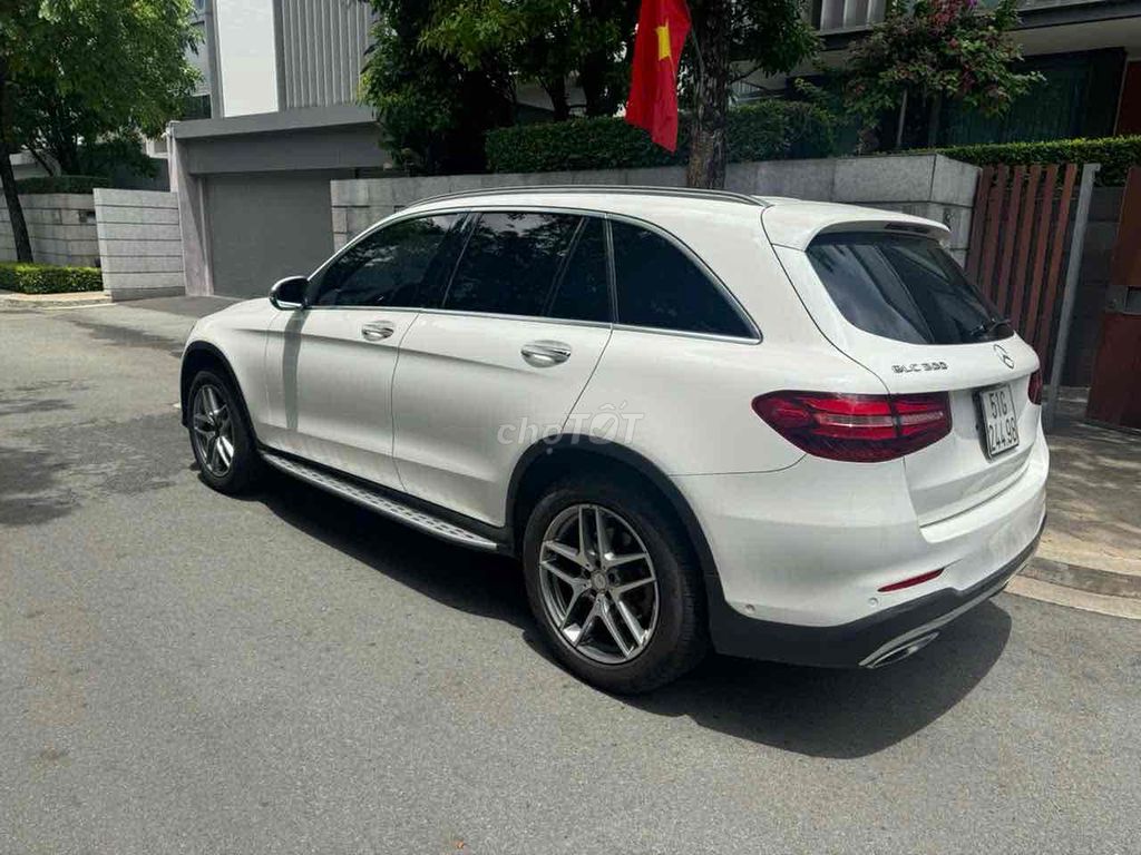 Mercedes Benz GLC Class 2*** km. Mua bán Ô tô tại Thành phố Thủ Đức Tp Hồ Chí Minh được đăng bởi Long hình 8