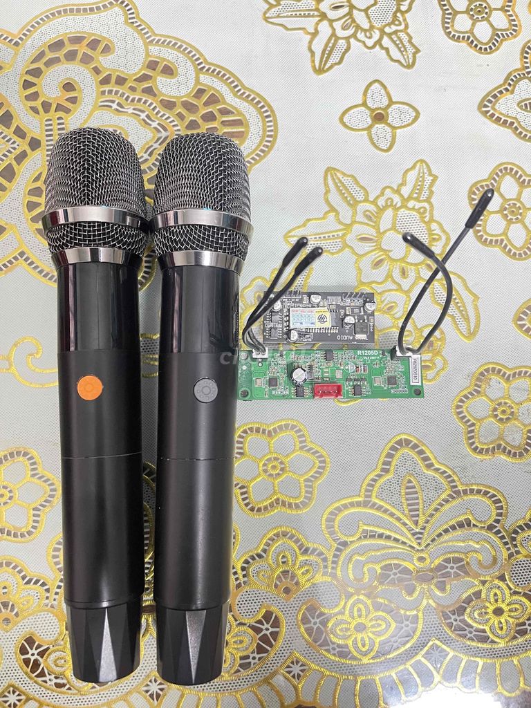 Micro không dây Đen 2 màn hình. Mua bán Tivi, Âm thanh tại Huyện Ba Vì Hà Nội được đăng bởi cơn gió lạ hình 1