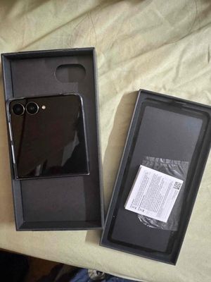 samsung Galaxy Z flip7 99.9%new. Mua bán Điện thoại tại Quận Liên Chiểu Đà Nẵng được đăng bởi Linh Lê