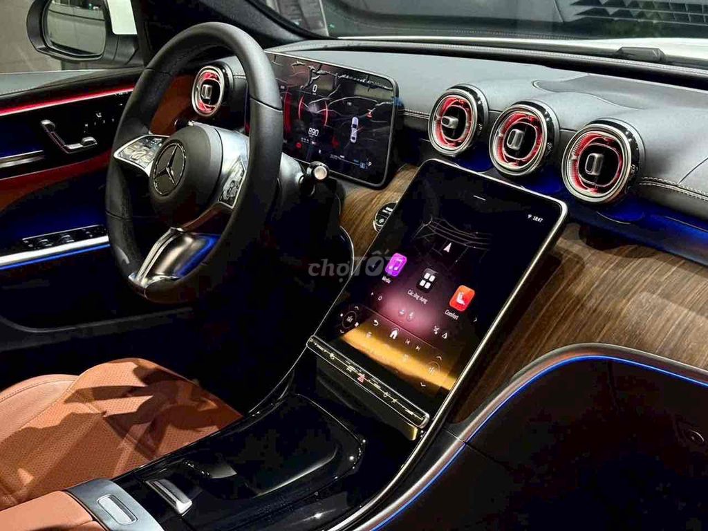 Mercedes-Benz C-Class 2025 photo 4