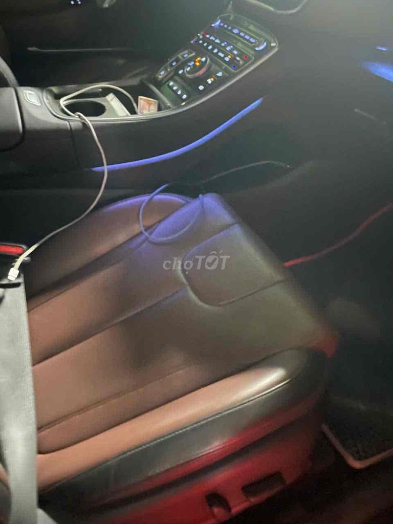 Hyundai Santa Fe 2021 Cao cấp 2.2L HTRAC. Mua bán Ô tô tại Quận Thanh Xuân Hà Nội được đăng bởi ĐÀM HÙNG CAR  hình 9