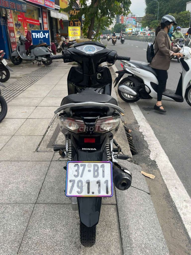 Honda future mập FI 2014 mới 90% biển số 37. Mua bán Xe máy tại Quận Tân Phú Tp Hồ Chí Minh được đăng bởi Tuanduy hình 2