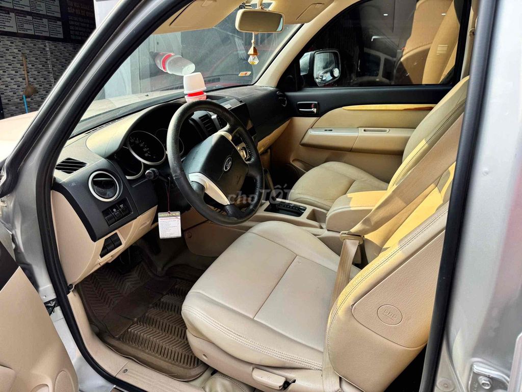 Ford Everest 2013 photo 4