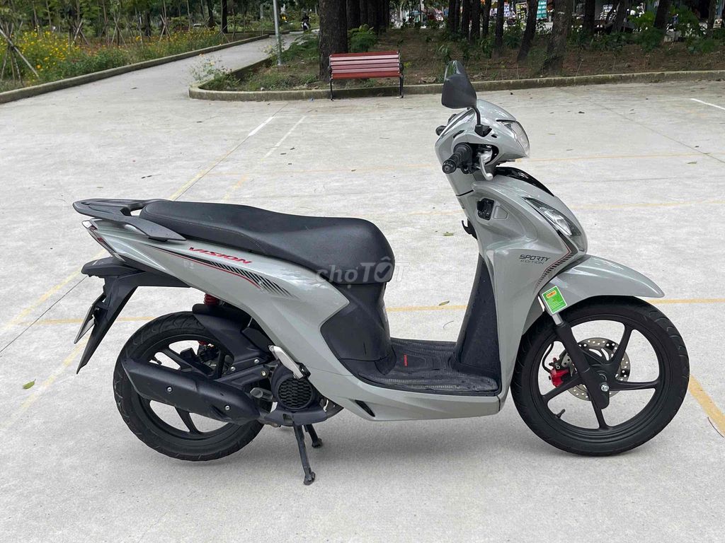 VISION 2024 BẢN SPORT–ZIN CHÍNH CHỦ–ODO 9.900KM. Mua bán Xe máy tại Thành phố Thủ Dầu Một Bình Dương được đăng bởi Xe Máy Bình Dương hình 5