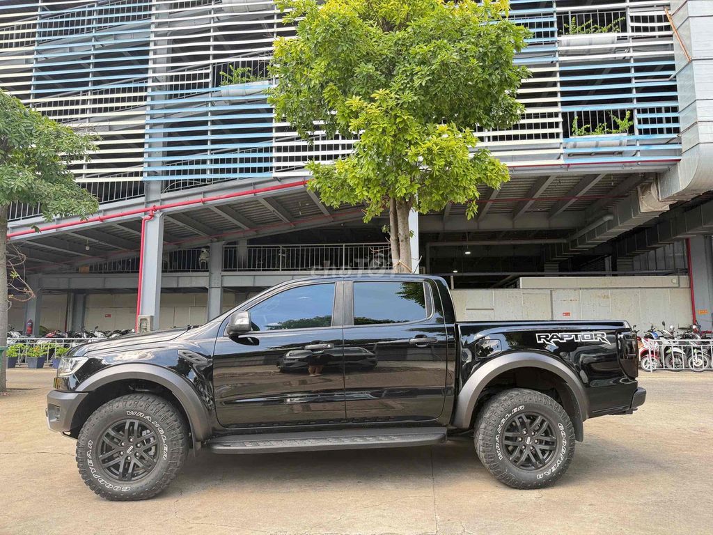 Морской аттракцион Ford Raptor 2020 с запахом 33 000 км