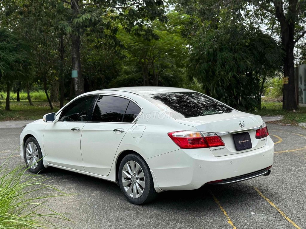 Honda Accord 2015 2.4 AT. Mua bán Ô tô tại Thành phố Thủ Đức Tp Hồ Chí Minh được đăng bởi Lê Nhường hình 7