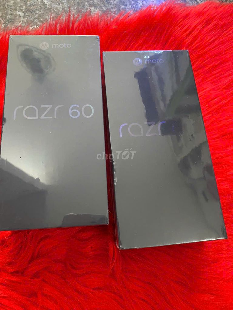 Điện thoại Motorola Razr 60 MỚI NGUYÊN SEAL. Mua bán Điện thoại tại Quận Tân Bình Tp Hồ Chí Minh được đăng bởi LUCKY PHONE VN hình 1