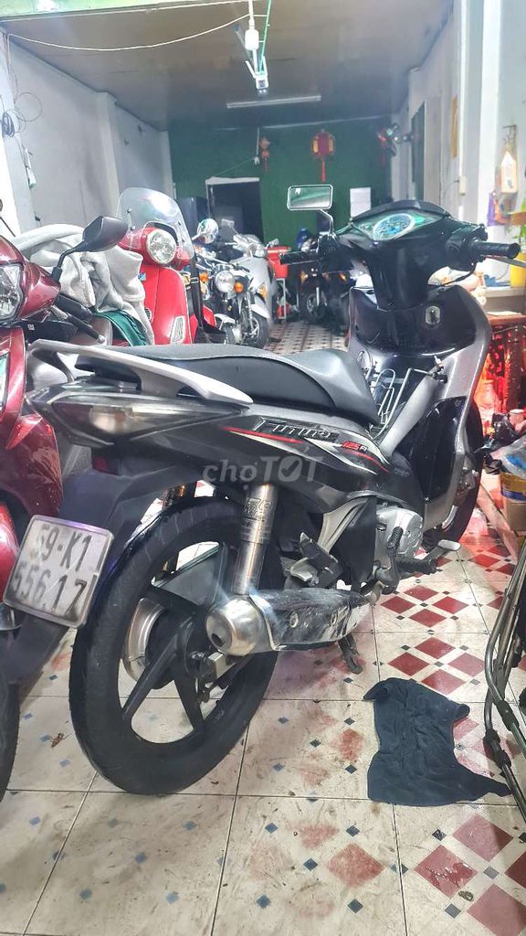 Honda Future 125 FI черный, серый