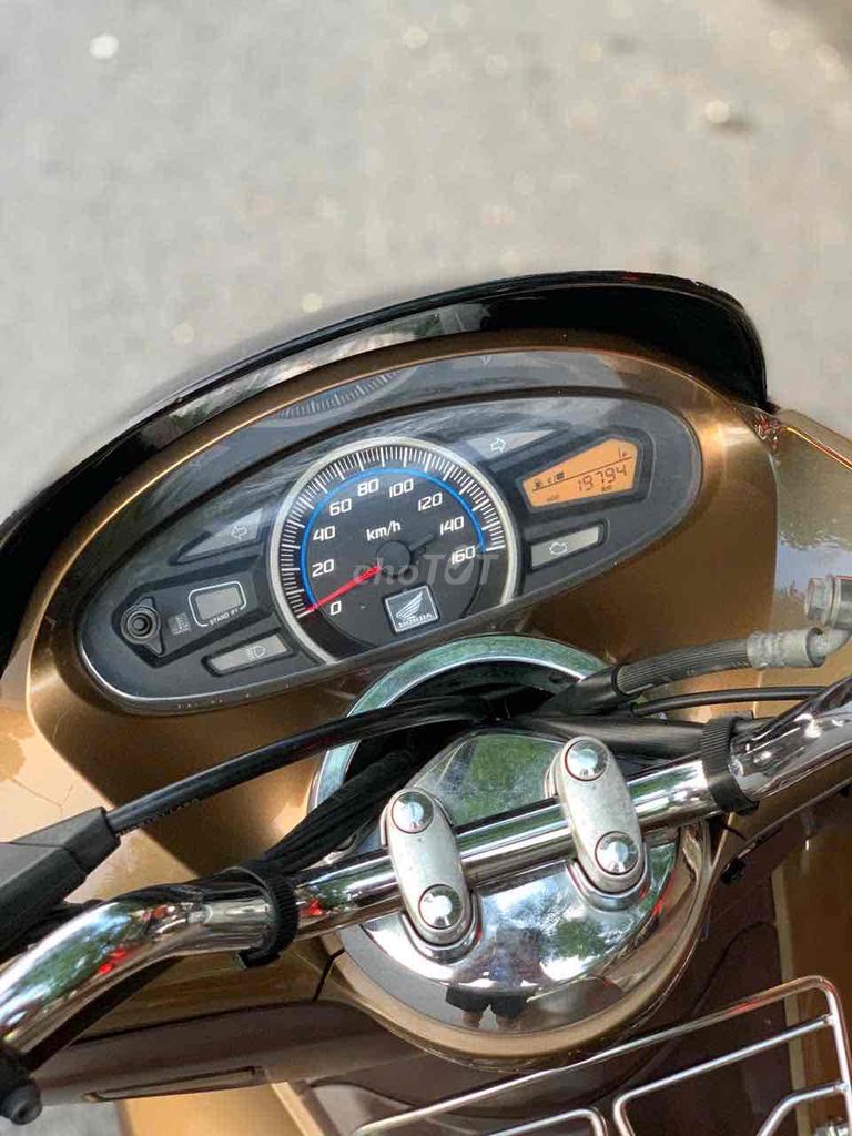 PCX 125 chạy đúng đồng hồ 1,9v sai tặng xe. Mua bán Xe máy tại Quận Lê Chân Hải Phòng được đăng bởi Xe Máy Thương Hường  hình 3