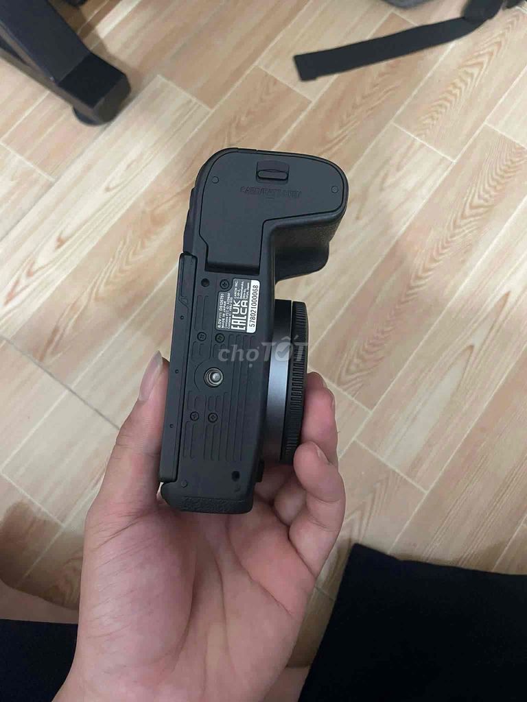 Máy ảnh Canon EOS RP Full-frame Lấy nét nhanh. Mua bán Máy ảnh, Máy quay tại Huyện Gia Lâm Hà Nội được đăng bởi Kiên  hình 1