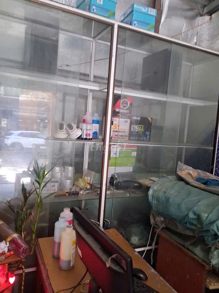 Tủ trưng bày Nhôm kính 3.5m còn tốt. Mua bán Tủ, kệ gia đình tại Quận Thanh Khê Đà Nẵng được đăng bởi tien thanh hình 1