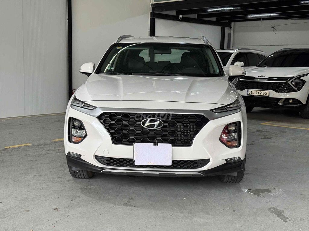 Стандартное масло Hyundai Santafe 2021, белое, 20 000 км