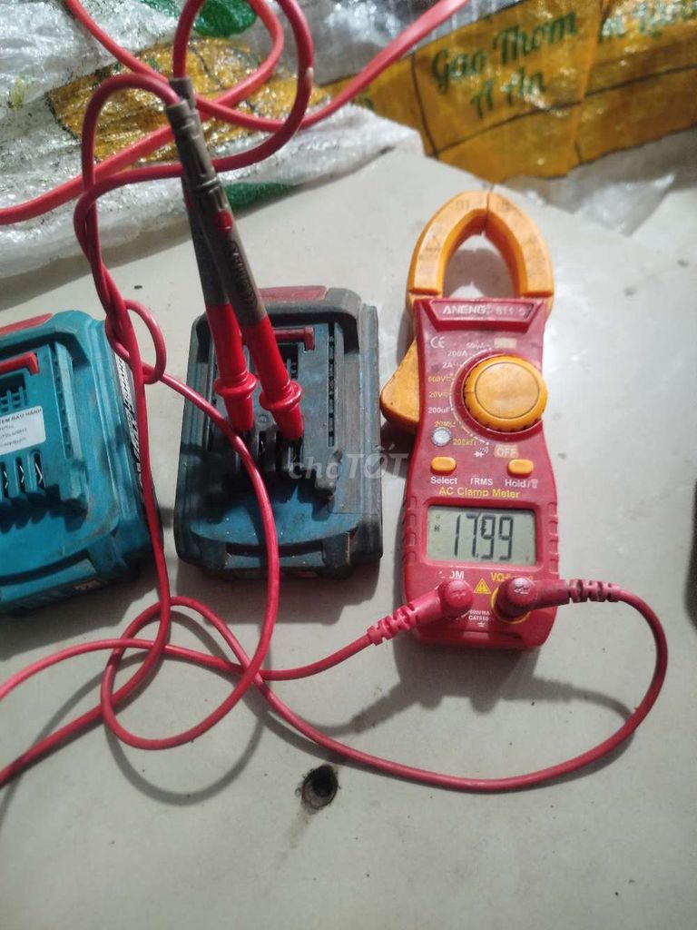 Khoan 3 chức năng total 20v