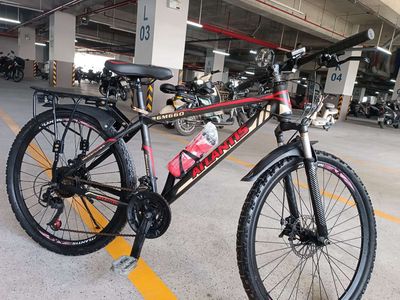 Xe đạp thể thao ATLANTIS 26 inch Đen đỏ. Mua bán Xe đạp tại Quận 7 Tp Hồ Chí Minh được đăng bởi Hoàng Tiến