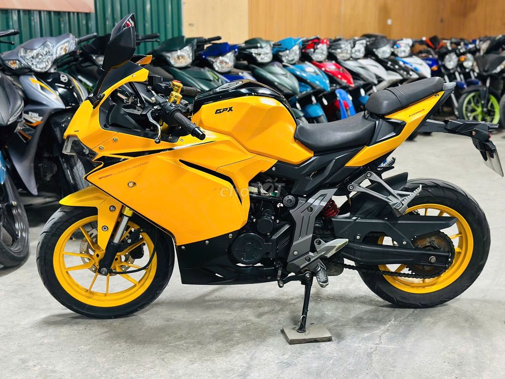 XE MÁYTHANH TÙNG_GPX DEMON 150GR CAM ĐEN BAO ZIN. Mua bán Xe máy tại Quận Nam Từ Liêm Hà Nội được đăng bởi THANH TÙNG hình 2