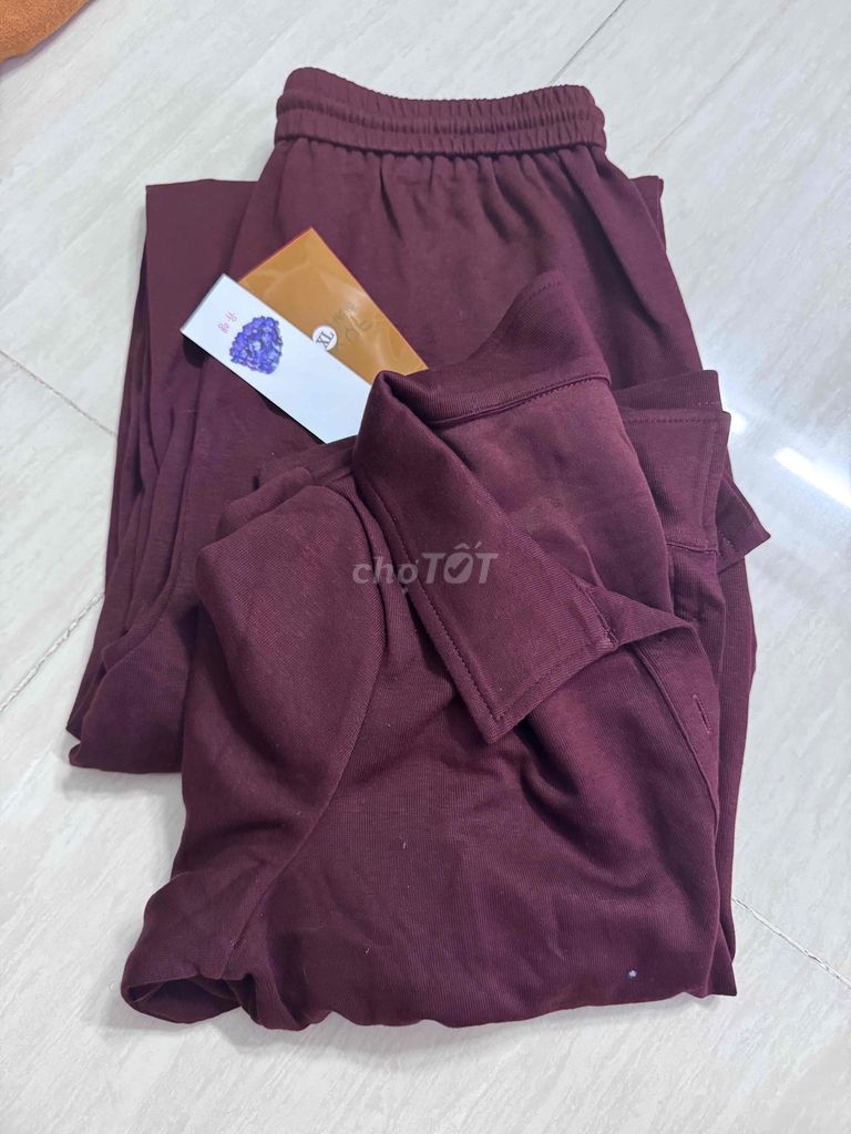 bộ ống suông, 55-64 kg , màu đỏ đô, mua Đài Loan. Mua bán Quần áo tại Quận Tân Phú Tp Hồ Chí Minh được đăng bởi Suong Tran hình 1