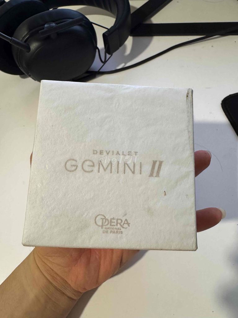 Tai nghe Devialet Gemini II Opera Vàng Trắng. Mua bán Tivi, Âm thanh tại Thành phố Thủ Đức Tp Hồ Chí Minh được đăng bởi thanghoangtrong hình 1