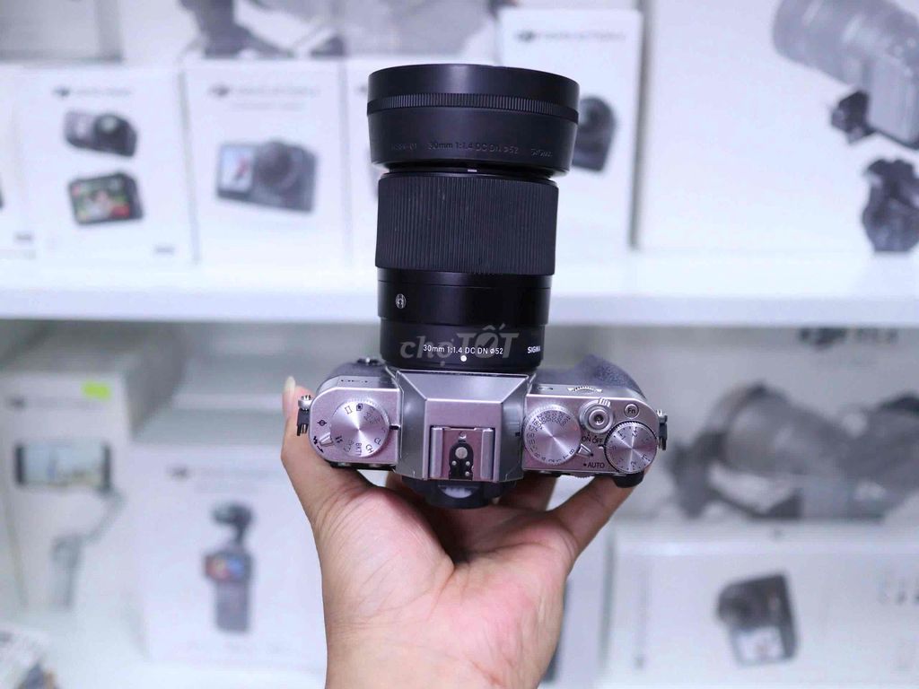 Máy ảnh Fujifilm XT30 Bạc. Mua bán Máy ảnh, Máy quay tại Thành phố Thủ Dầu Một Bình Dương được đăng bởi Chinh Lee hình 1
