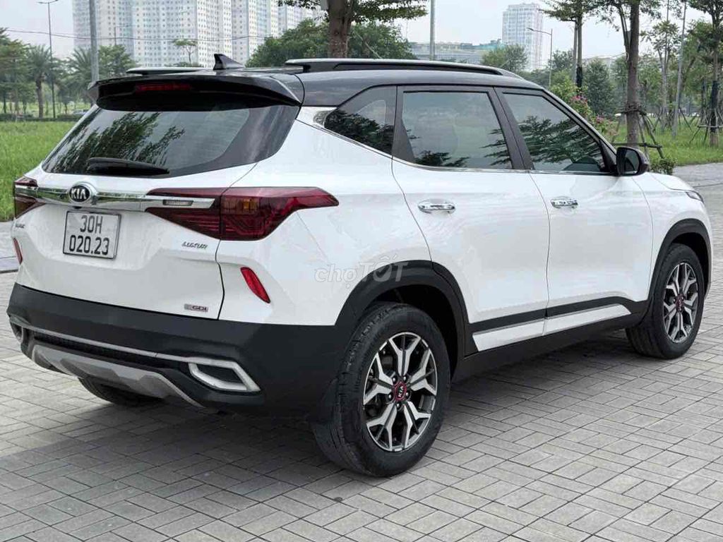 Kia Seltos 2021 Luxury 1.4 - 79000 км
