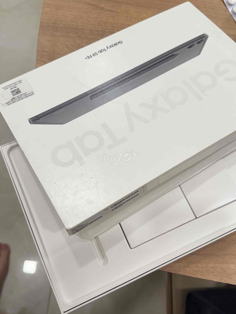 Samsung Galaxy Tab S9 FE+ 12.4 inch 12GB/256GB. Mua bán Máy tính bảng tại Quận 1 Tp Hồ Chí Minh được đăng bởi Minh Lee hình 1