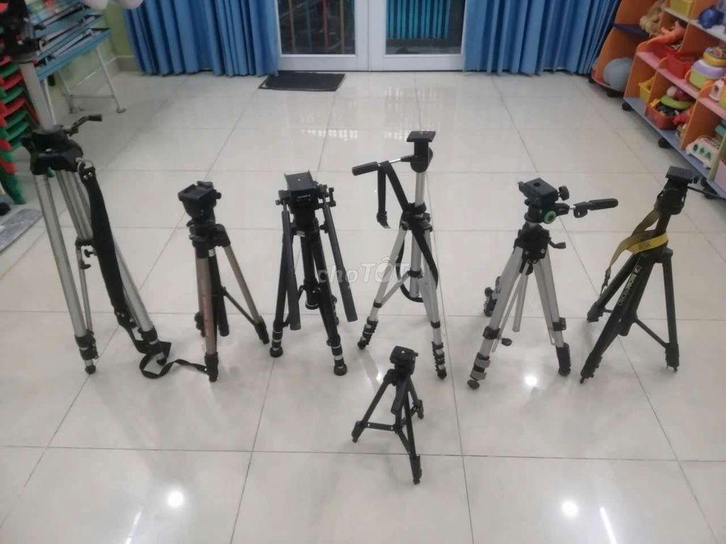 Chân máy ảnh nội địa Nhật. Mua bán Phụ kiện (Màn hình, Chuột...) tại Thành phố Thủ Đức Tp Hồ Chí Minh được đăng bởi Chau Vu hình 1