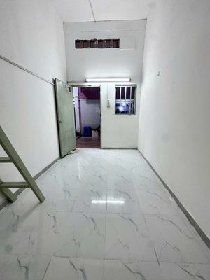 Phòng trệt gác cao, cách ĐH Văn Hiến 500m, BV Tân Phú 1km