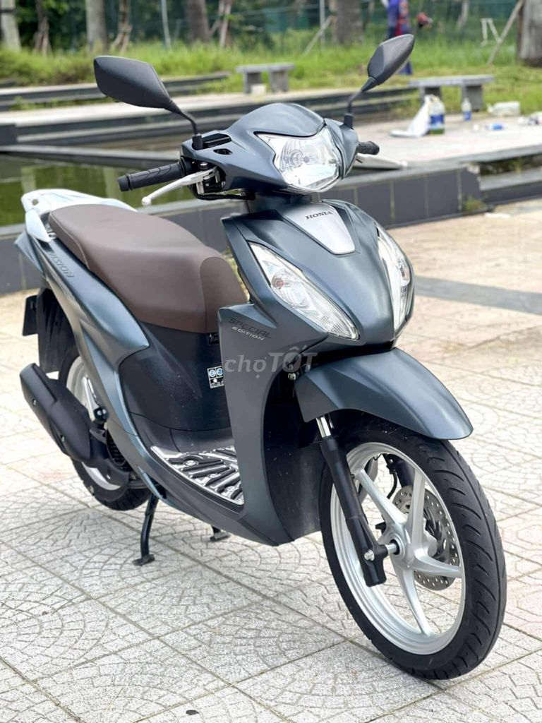 Xe vison 2024 màu cổ điển+ còn mới 99%. Mua bán Xe máy tại Thành phố Huế Thừa Thiên Huế được đăng bởi Huỳnh Như Hùng hình 1