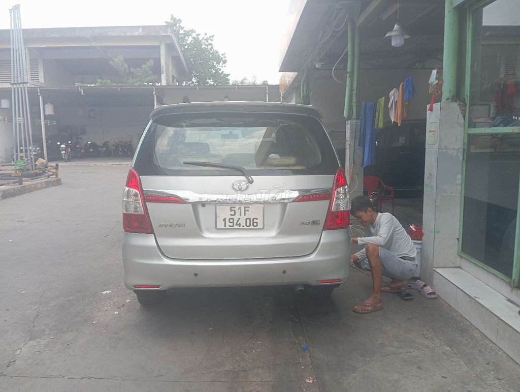 Toyota Innova 2015 2.0E - 108000 km. Mua bán Ô tô tại Thành phố Thuận An Bình Dương được đăng bởi Xuân  hình 2