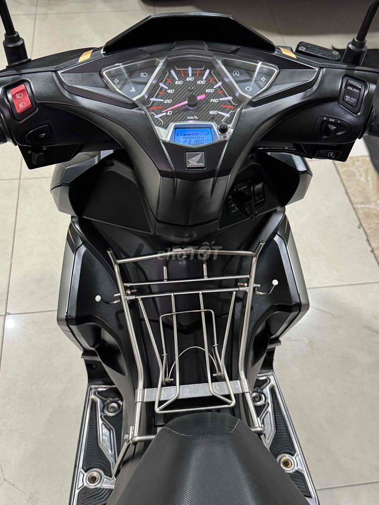 BÁN AIRBLADE PBĐB Fi 125/T12.2017 TRÙM MỀN,BSTP. Mua bán Xe máy tại Quận 3 Tp Hồ Chí Minh được đăng bởi Bích Chi hình 10