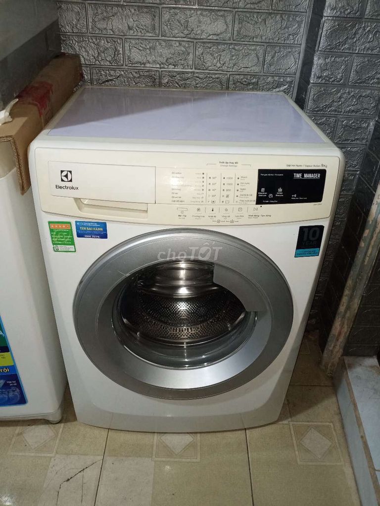 8kg electrolux sài rất tốt có BH bao lắp đặt TPHCM