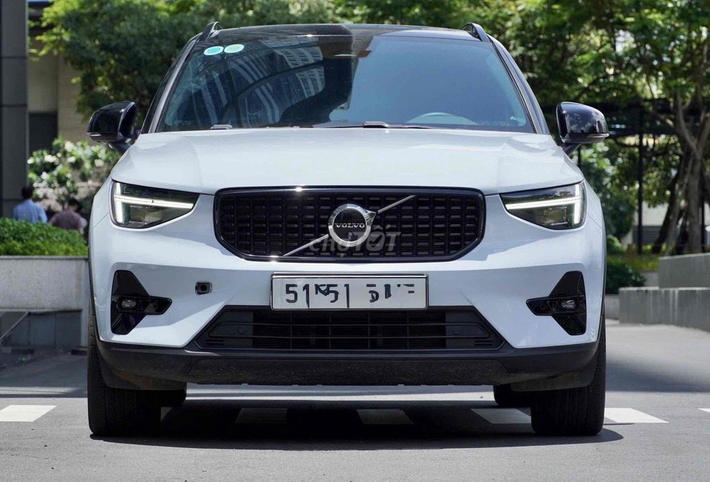 Volvo XC40 2025 Cloud Blue 22.500 km