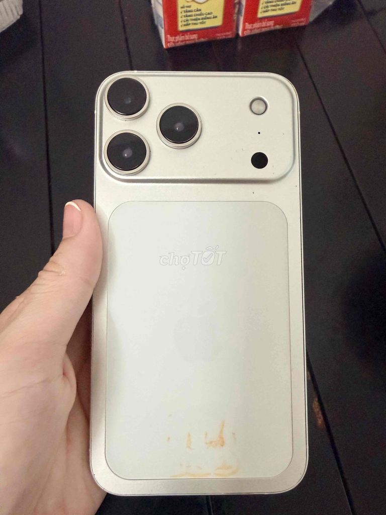 Apple iPhone XR độ vỏ 17 Pro Bạc. Mua bán Điện thoại tại Quận Tân Phú Tp Hồ Chí Minh được đăng bởi T hình 1
