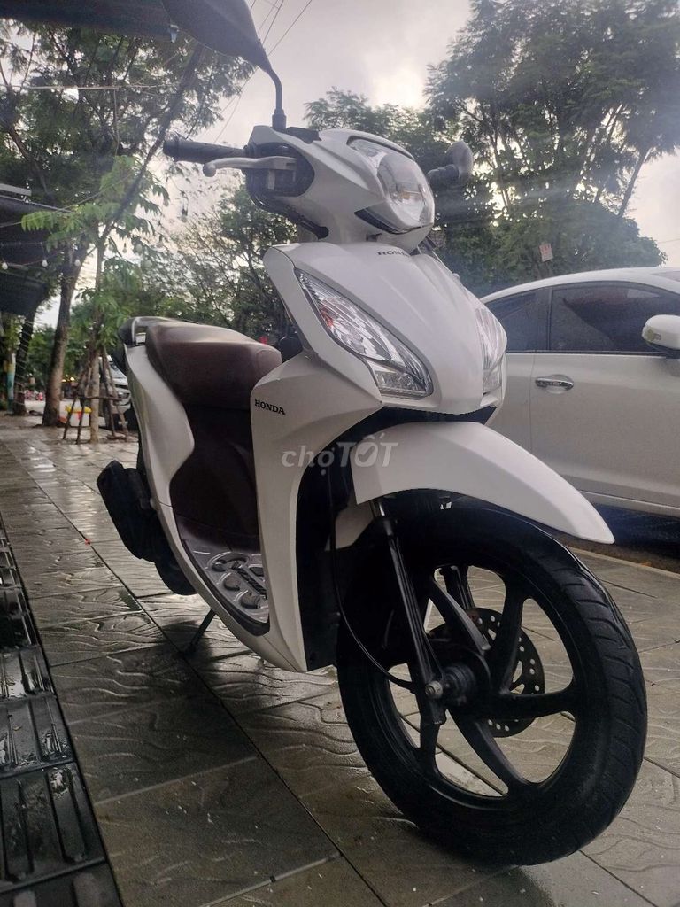 Cần bán Vision đk 2017. Mua bán Xe máy tại Quận Thanh Khê Đà Nẵng được đăng bởi Phạm Cương hình 4