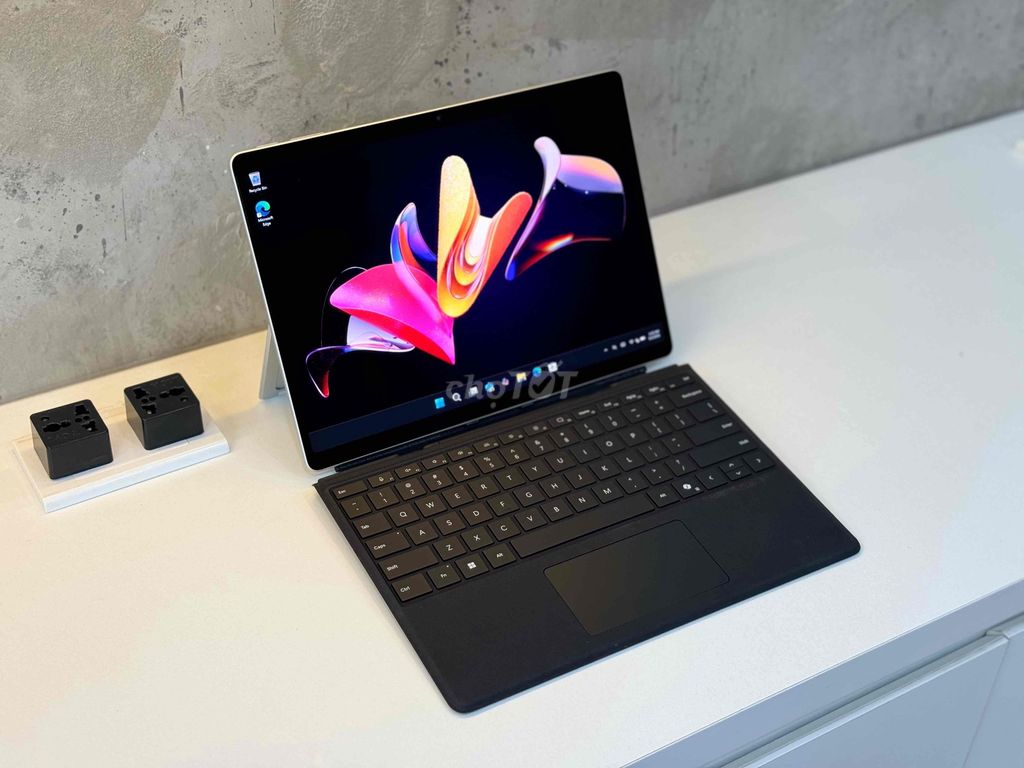 Surface Pro 11 Core Ultra 7 268v/32/1Tb max option. Mua bán Laptop tại Quận 10 Tp Hồ Chí Minh được đăng bởi thông hình 1