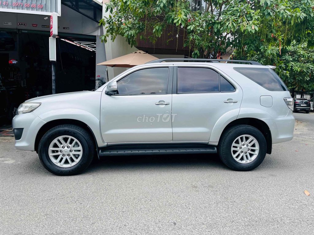 Toyota Fortuner 2013 2.7V 4x4 AT - 1 km. Mua bán Ô tô tại Thành phố Biên Hòa Đồng Nai được đăng bởi Bi Auto hình 4