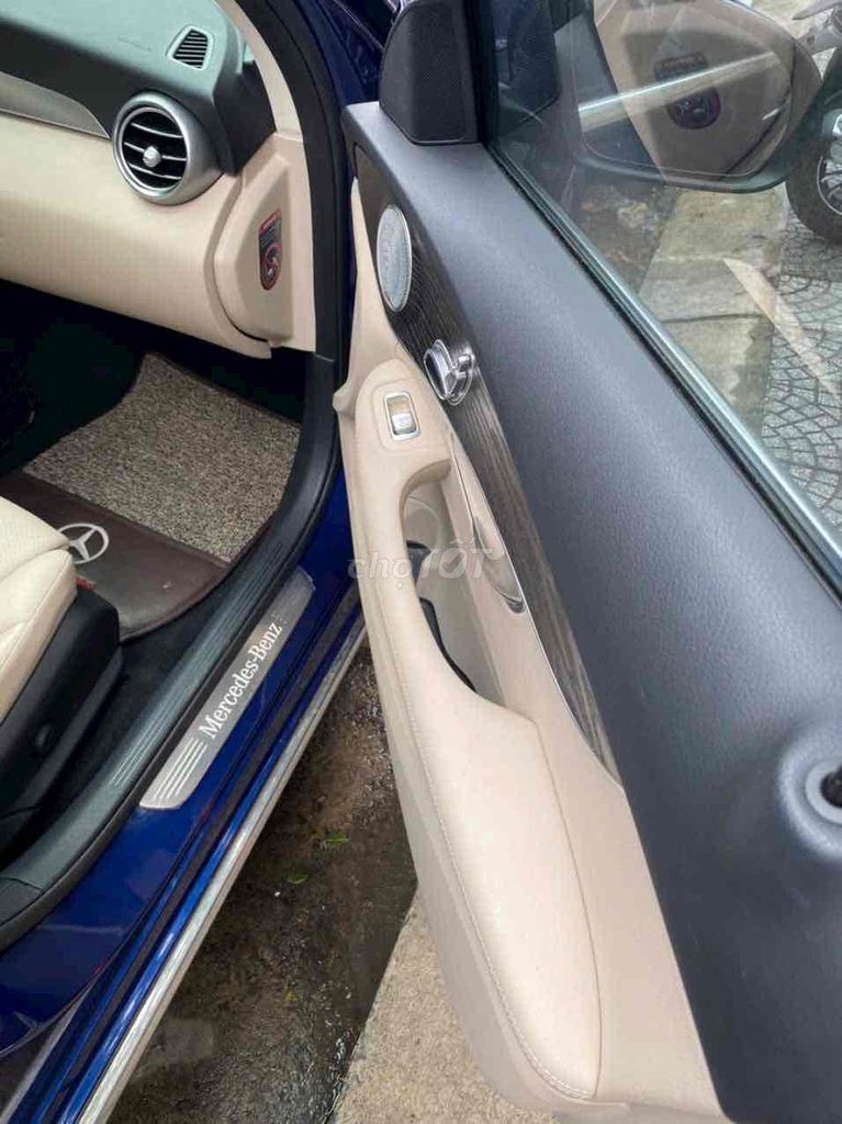Mercedes Benz C Class 2018 C200 - 25000 km. Mua bán Ô tô tại Quận Ngũ Hành Sơn Đà Nẵng được đăng bởi Thành hình 20