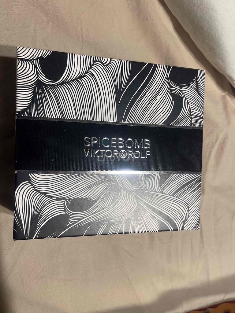 Nước hoa Viktor & Rolf Spicebomb Nam. Mua bán Nước hoa tại Quận Tân Bình Tp Hồ Chí Minh được đăng bởi Lê thành long hình 1
