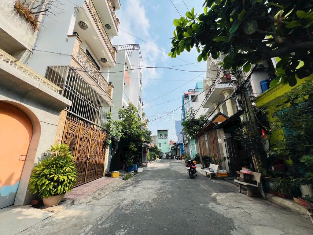 Аренда · 1 комн. · 300 м² · Quận Tân Phú, ул. Đường Tô Hiệu