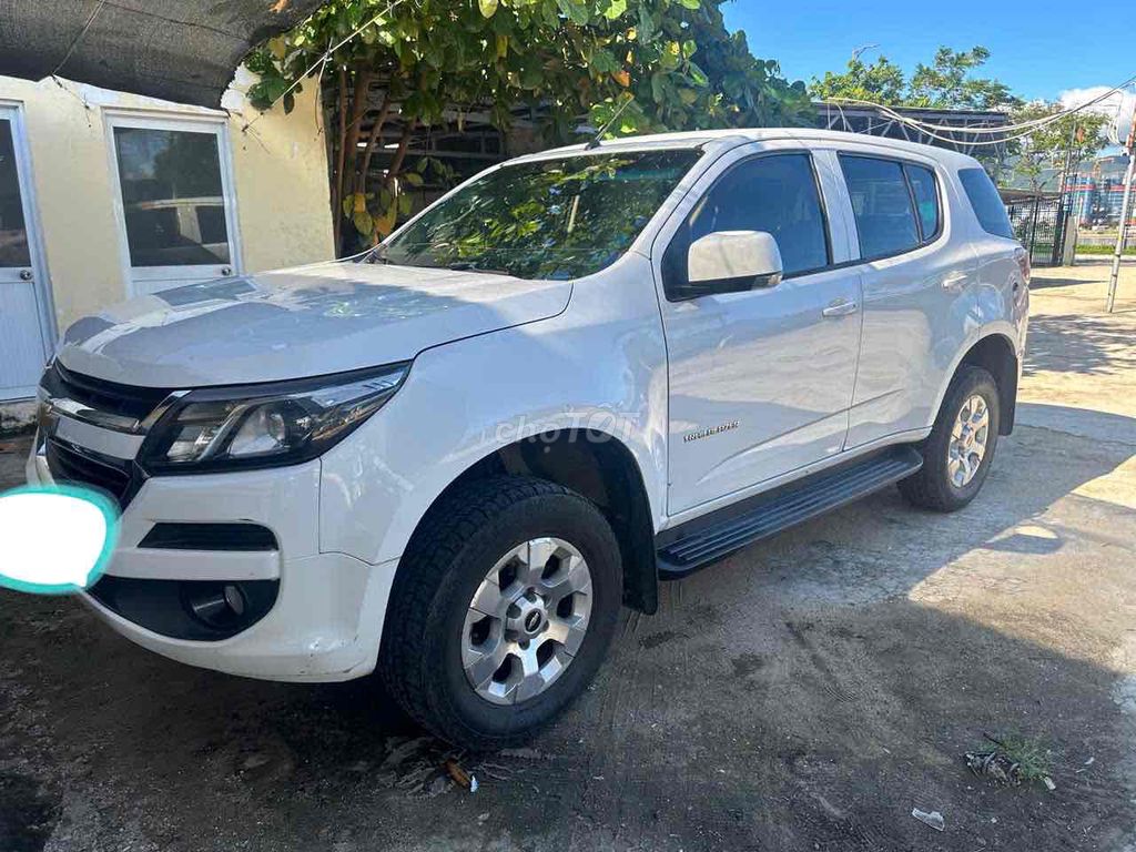 Chevrolet Trailblazer 2018 LT 2.5L VGT 4x2 AT. Mua bán Ô tô tại Quận Hải Châu Đà Nẵng được đăng bởi Hoàng Vũ hình 2