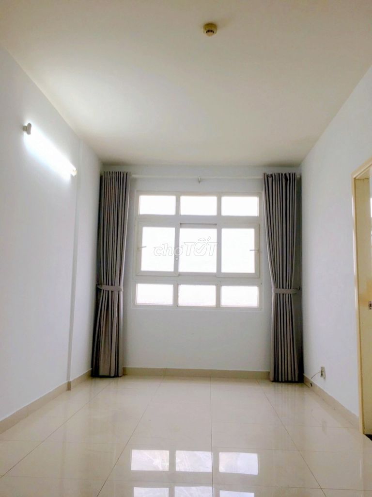 CAM KẾT ĐÚNG GIÁ, 2pn, 2 máy lạnh, 2 máy nước nóng, Sunview Town