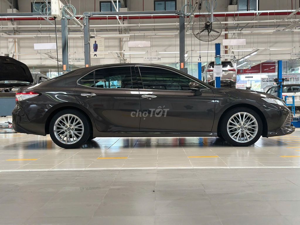 Продажа автомобилей Camry 2,5 квартала 2020 года составляет 59 000 штук, супер хорошо